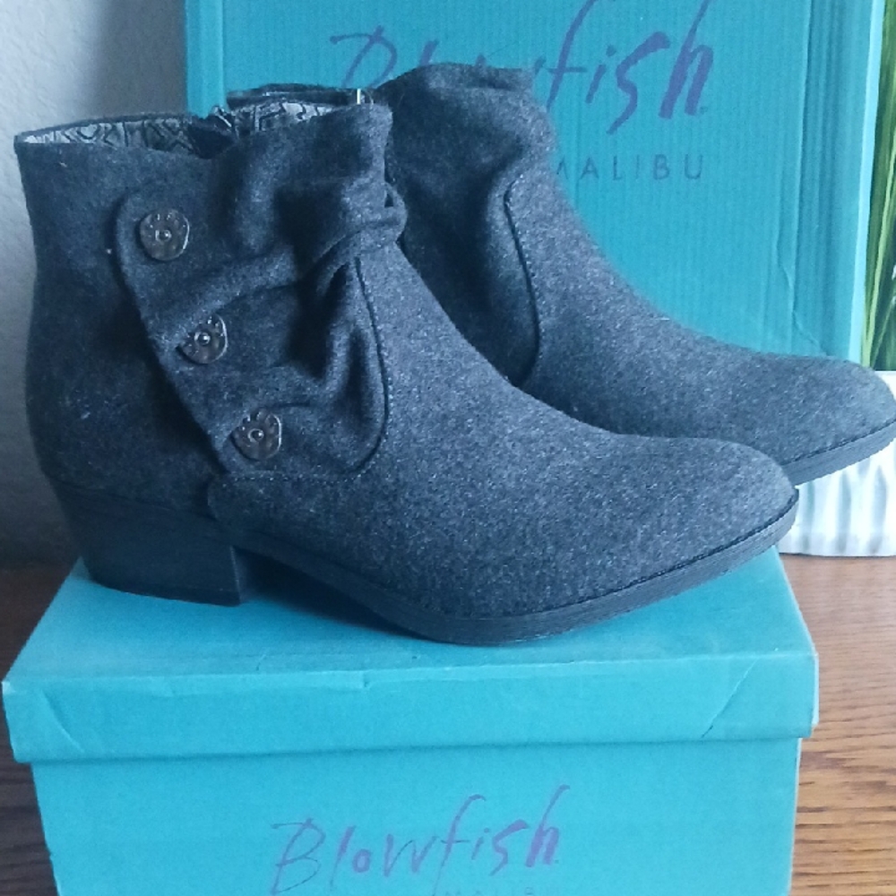 Blowfish Gray Ankle Booties with Decorative Bows - Like New Condition